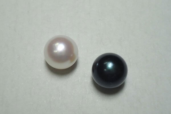 How Pearls Become Black
