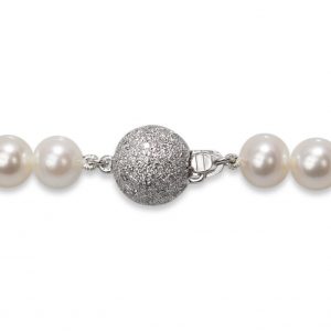 Medium Diamond Lobster Clasp for Pearl Bracelet