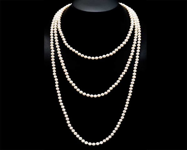 85 Endless Pearl Necklace