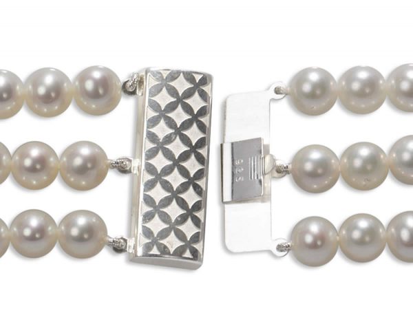 Checked Triple Strand Necklace Pearl Clasp