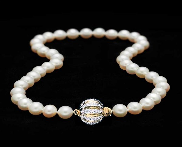 Gold Diamond Ball Pearl Necklace