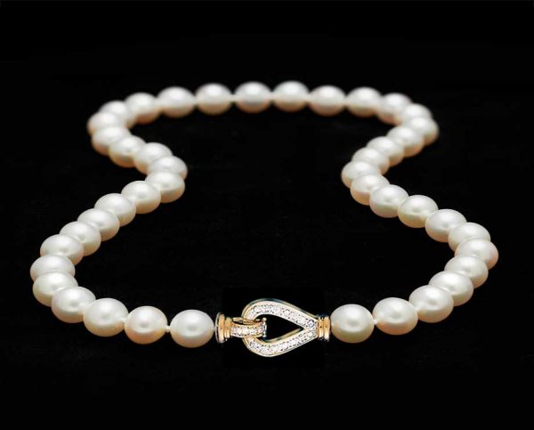 8mm Pearl Necklace with Gold and Diamond Clasp