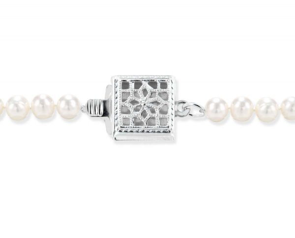 Single Strand Silver Box Bracelet Clasp