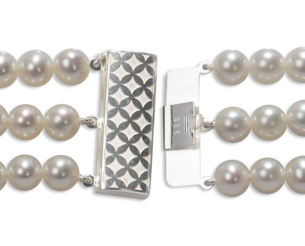 Checked Triple Strand Bracelet Pearl Clasp