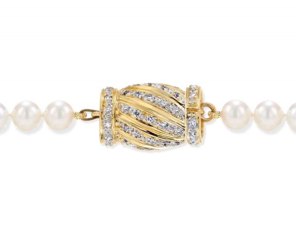 Medium Diamond Lobster Clasp for Pearl Bracelet