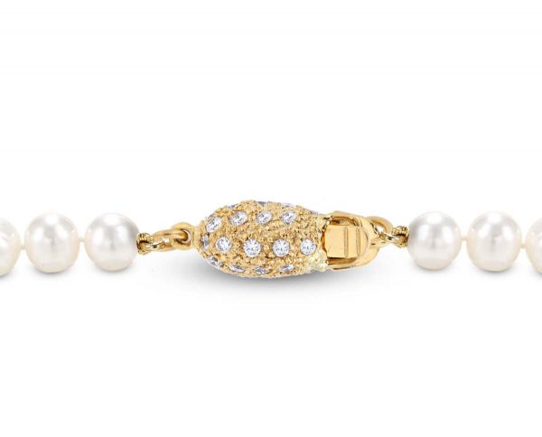 Medium Diamond Lobster Clasp for Pearl Bracelet