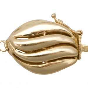 Oval gold pearl bracelet clasp