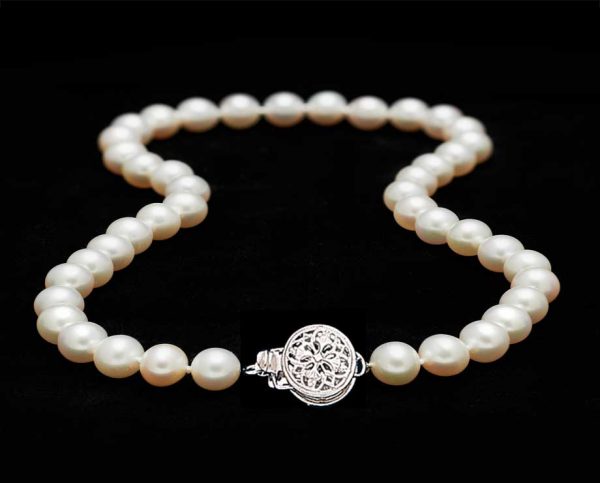 6mm Pearl Necklace with Round Filigree Clasp