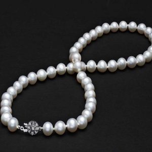 Silver Flower Clasp with Pearl Necklace