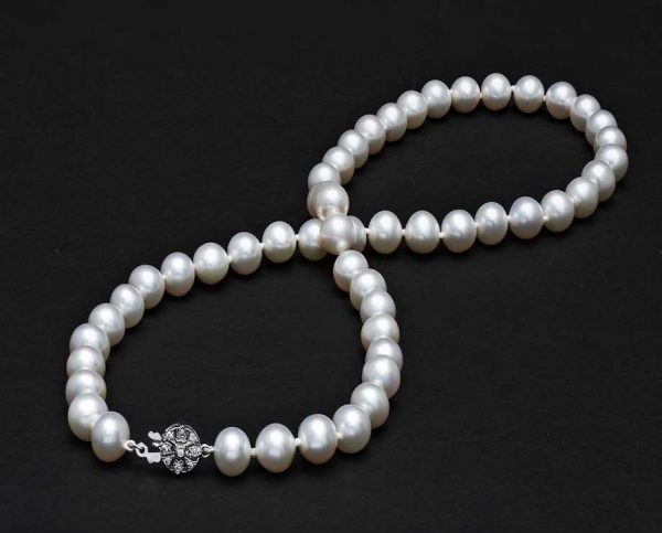 Silver Flower Clasp with Pearl Necklace