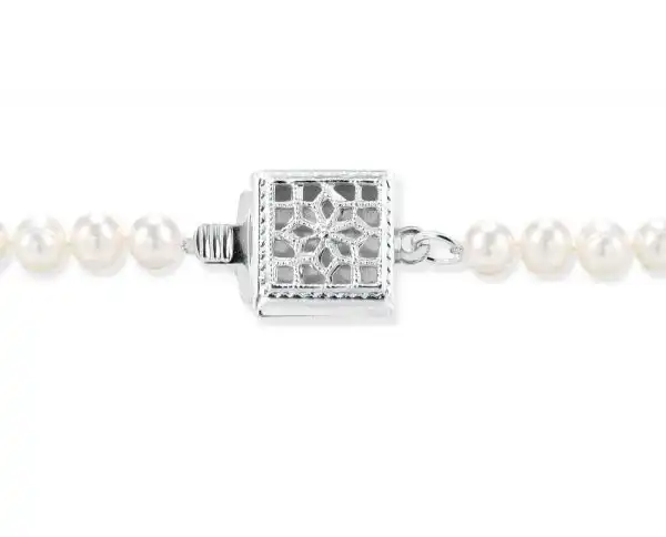 Single Strand Silver Box Pearl Clasp
