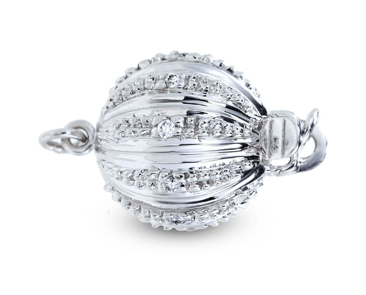 Large jewelry clasps best sale