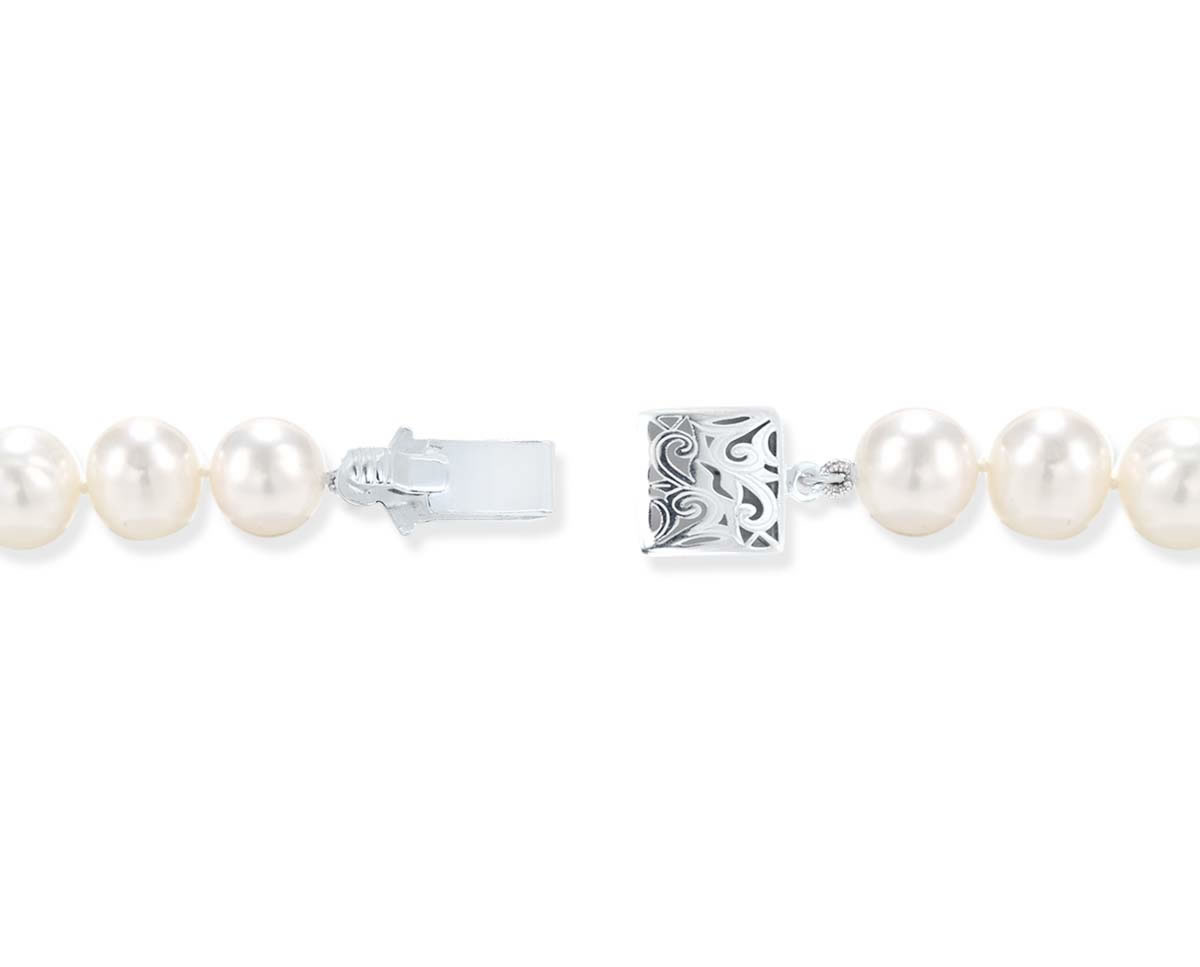 silver and pearl jewelry